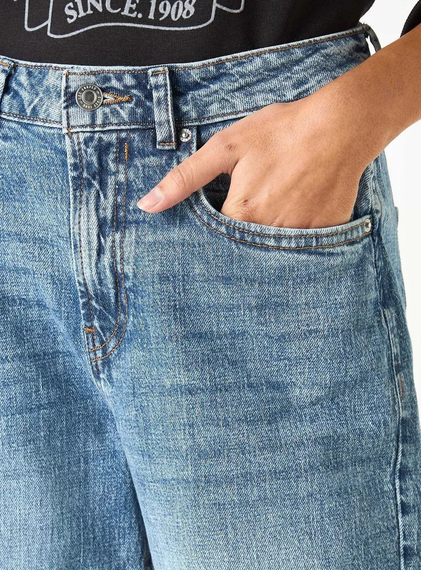 Straight Leg Blue jean’s