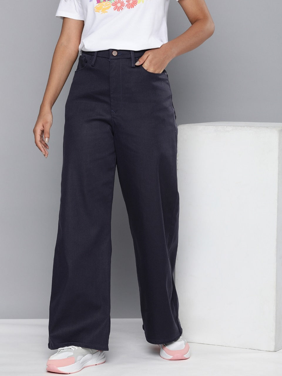 Ribcage wide-leg-high-rise-stretchable jeans